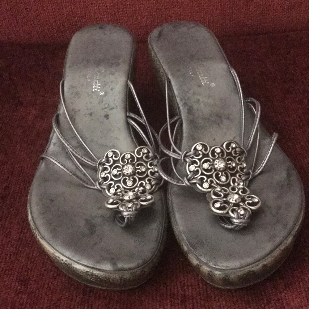 Women sandals with rhinestones Made in Italy sz 7